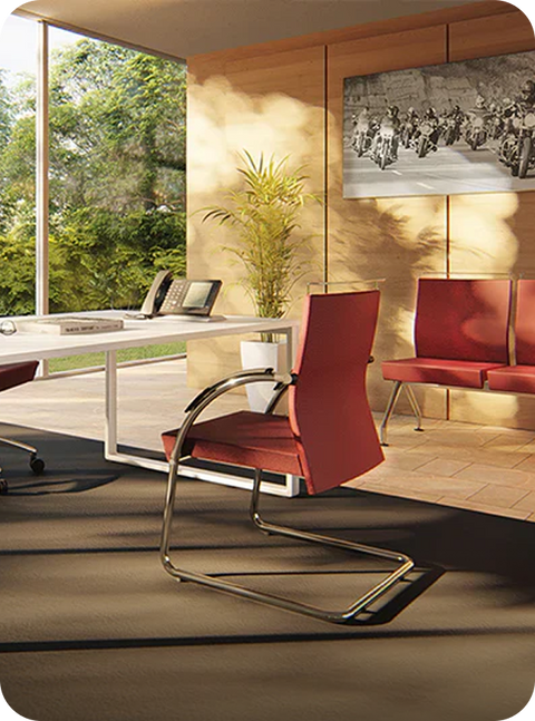 Kursi kantor merah stramm di ruang berdinding kayu — brand furnitur di Shopify